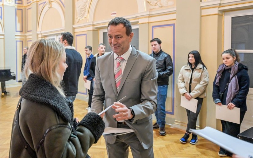 Varaždinski studenti i učenici, jeste li se prijavili za gradsku stipendiju? Rok istječe 20. listopada u ponoć!