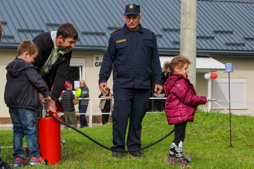 FOTO Mali vatrogasci u akciji: Održan dan otvorenih vrata DVD-a Gradišće