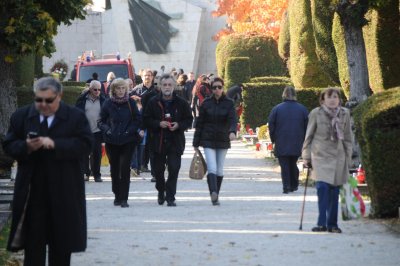 Očekuje se intenzivniji broj vozila u blizini svih groblja, evo uputa iz policije!