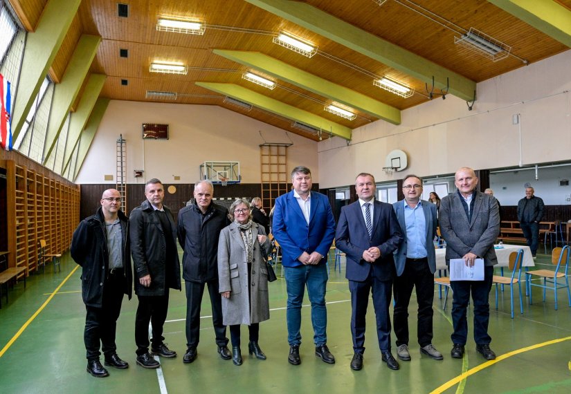 FOTO Kreće obnova školske sportske dvorane u Osnovnoj školi Ludbreg