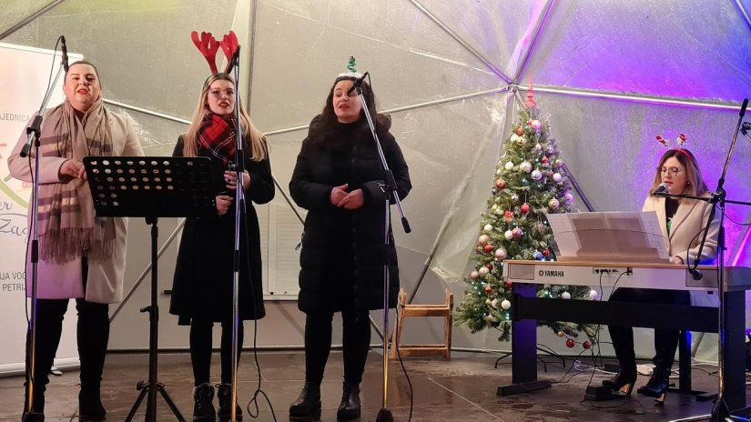 Dođite na Advent u Cestici: od blagdanskih ukrasa, kuhanog vina, fritula do germ knedla!