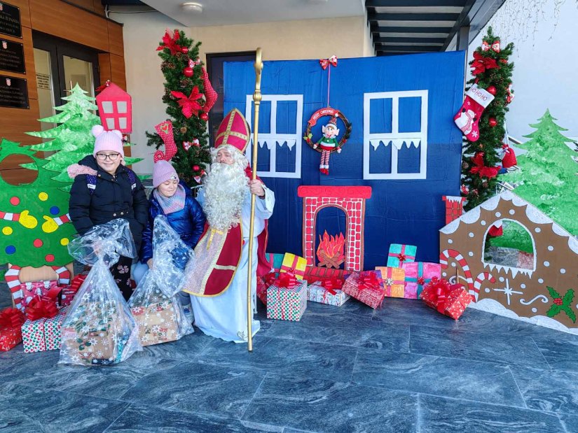 GORNJI KNEGINEC Sveti Nikola podijelio poklone najmlađim stanovnicima