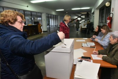 FOTO Do 16 sati i 30 minuta u Hrvatskoj glasovalo 36,09 posto birača, najviše ih na birališta izašlo u Varaždinskoj županiji