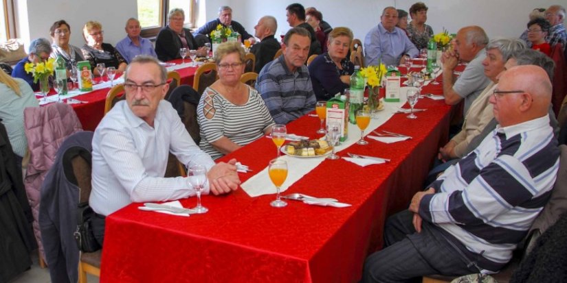 Grad Ivanec naknadno osigurao božićnice: tko ima pravo na njih i kada će ih dobiti?