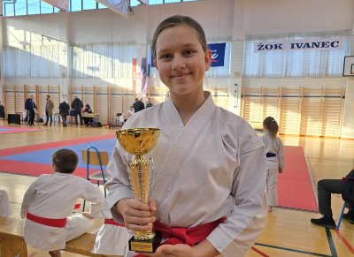 Laura Medvedec najbolja kata natjecateljica karate lige Varaždinske županije