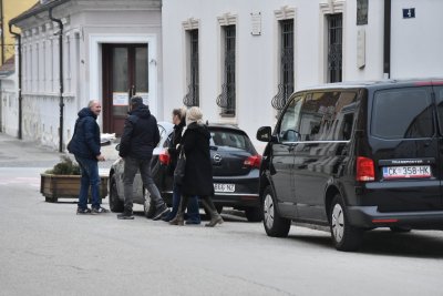 FOTO Istragom obuhvaćen i ured smješten u poslovnom centru Pavlinska