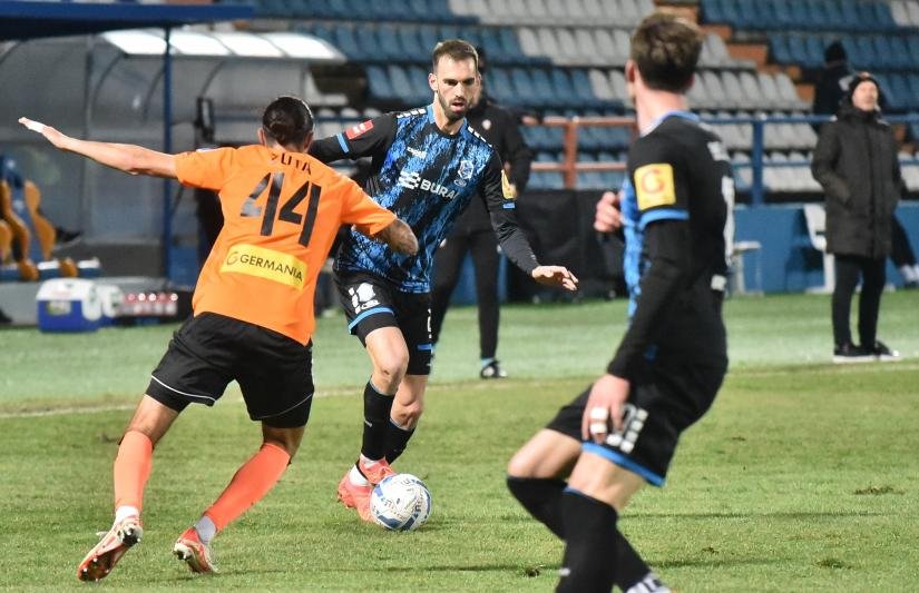 Pobjedom u Šibeniku od 2:0 Varaždin prekinuo negativan niz i opet došao na 4. mjesto tablice