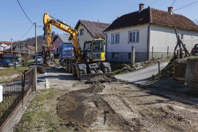 RADOVI U IVANCU Nakon asfaltiranja Fallerove ulice, slijede radovi u Lovrečanu i Bedencu