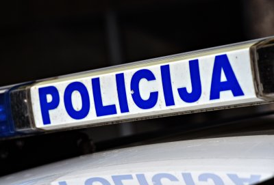 Provalio u kontejnere na gradilištu trgovačkog centra i opelješio kovanice iz aparata za kavu
