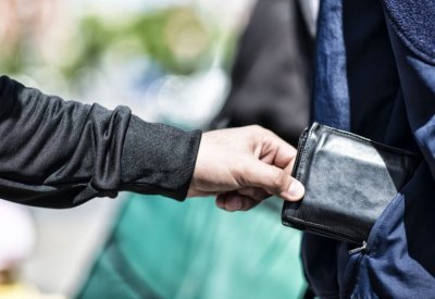 Ušuljao se u kuću u vlasništvu 54-godišnjakinje i ukrao novčanik
