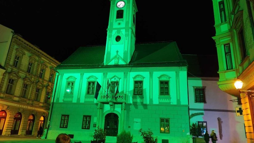 Večeras Gradska vijećnica u Varaždinu u zelenom u znak osoba s cerebralnom paralizom