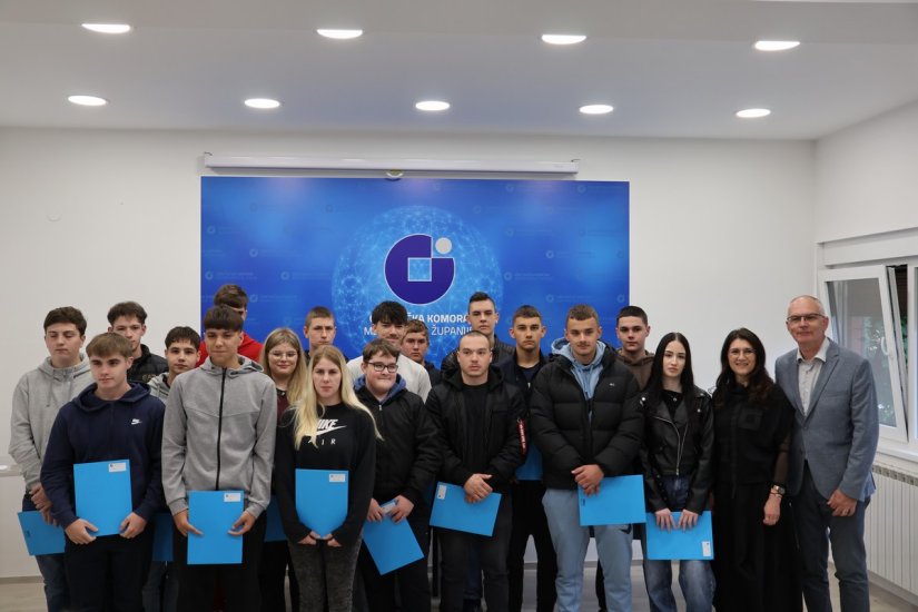 FOTO Međimurska županija tijekom 22 godine stipendirala više od 1000 učenika u obrtničkim zvanjima