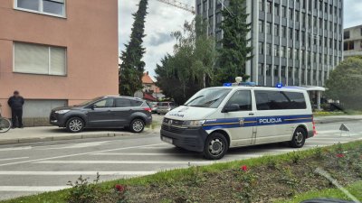FOTO Prometna nesreća kod vodotornja, policija obavlja očevid