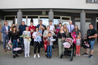 SRAČINEC Susret s roditeljima novorođenih: naknade za bebe od ove godine - udvostručene!