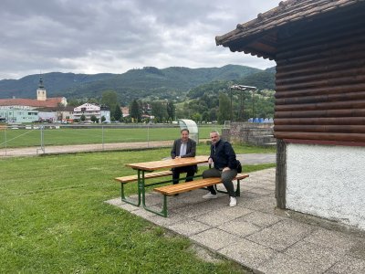 LEPOGLAVA Postavljene nove klupe na području naselja Lepoglava i Mjesnog odbora Očura