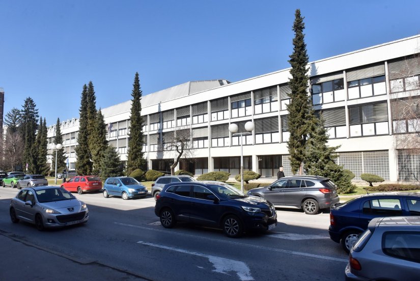 Krivotvorila ispravu koju je predala sudu radi obnove kaznenog postupka u kojem je okrivljena?