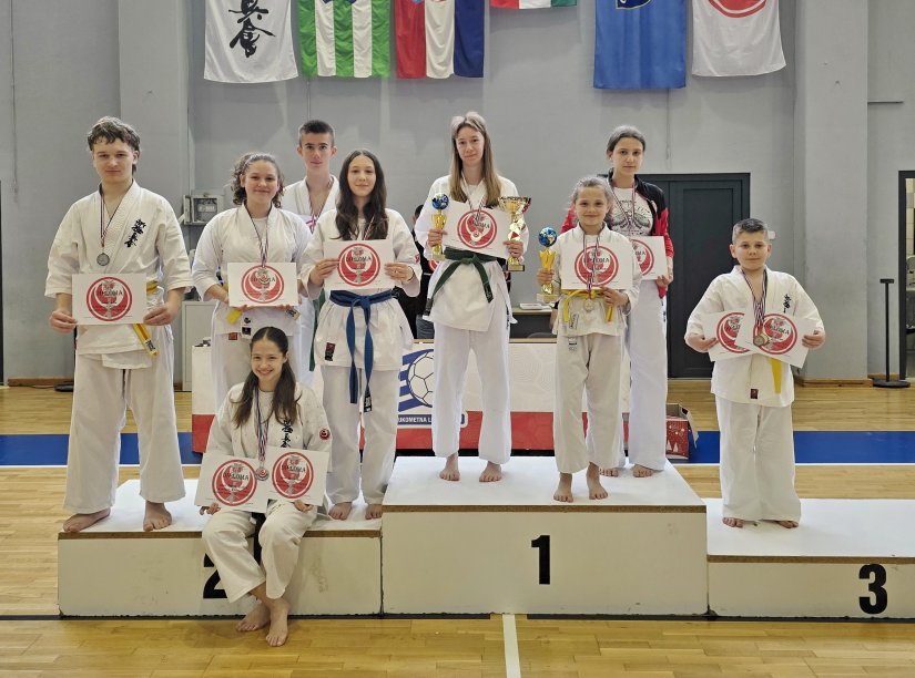 Tena Kalničanec osvojila dva zlata za AIK u Dugom Selu