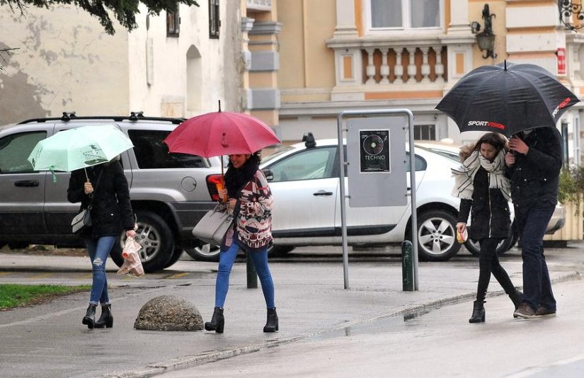 Možda neće biti potrebni kaputi, ali kišobran svakako pripremite