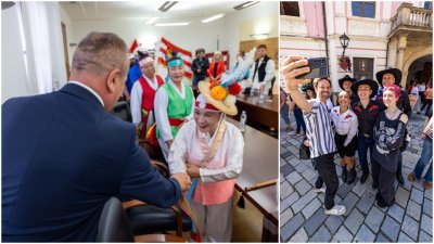 Folklorne skupine sa četiri kontinenta na prijemu kod župana Stričaka