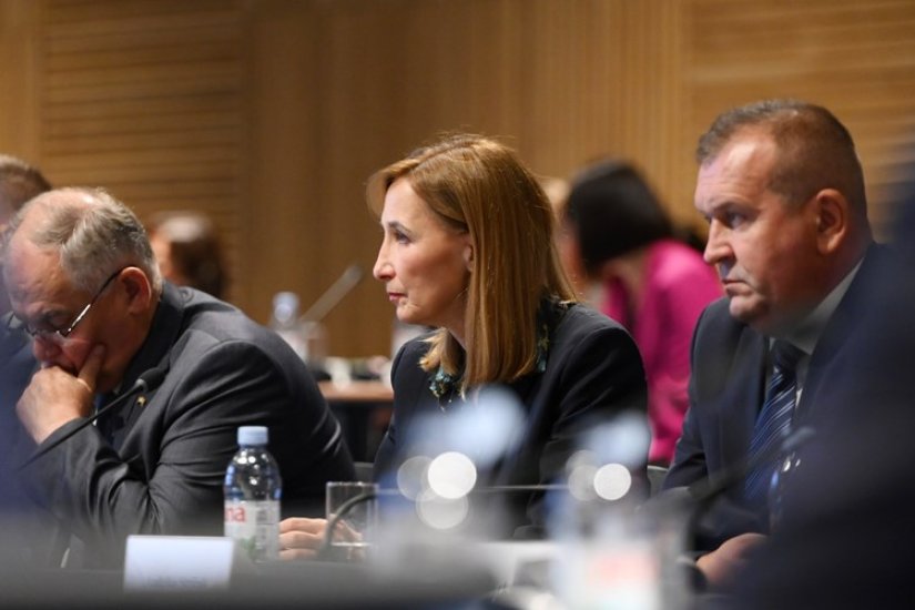 Anđelko Stričak na sastanku premijera sa županima; glavna tema bila je ravnomjerni regionalni razvoj