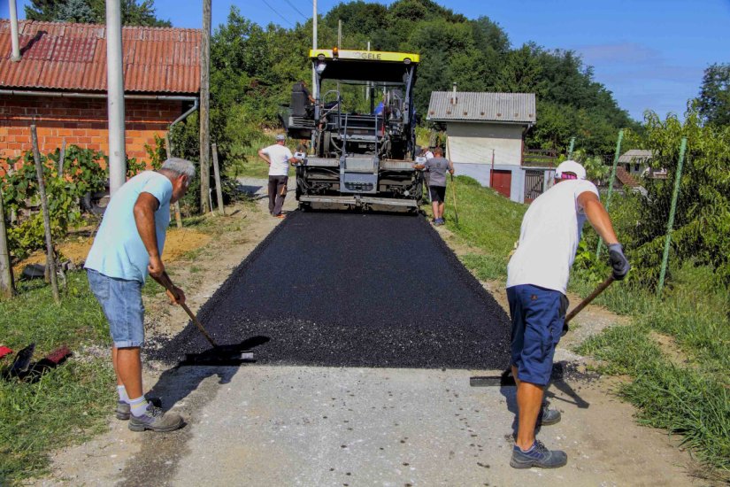 PROGRAM MODERNIZACIJE U tijeku asfaltiranje nerazvrstanih cesta na području Grada Ivanca