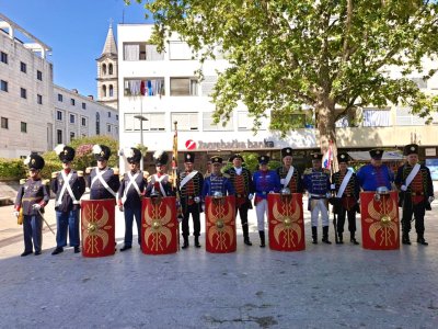 FOTO &quot;Purgari&quot; na 5. Susretu povijesnih postrojbi u Sinju