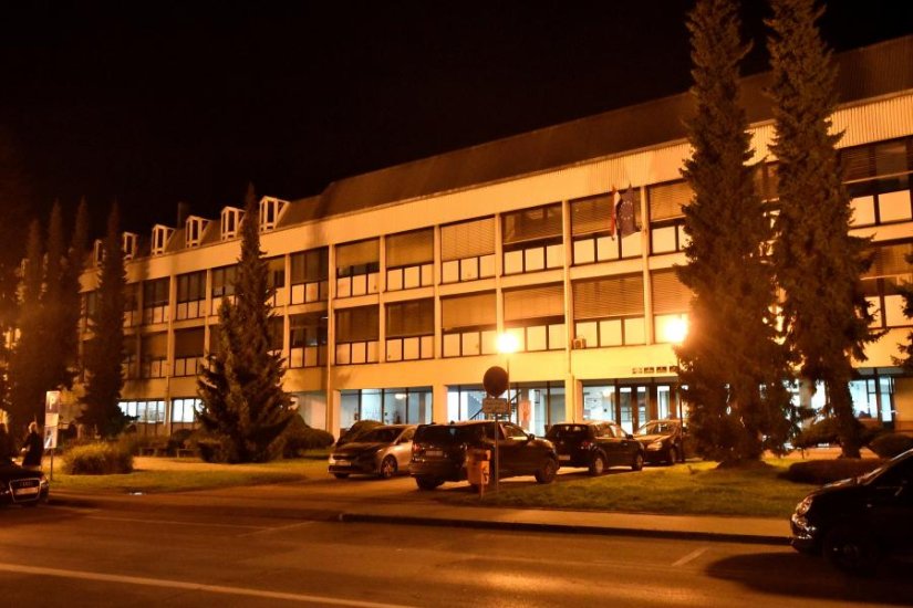 Tri godine za pokušaj ubojstva pivskom kriglom