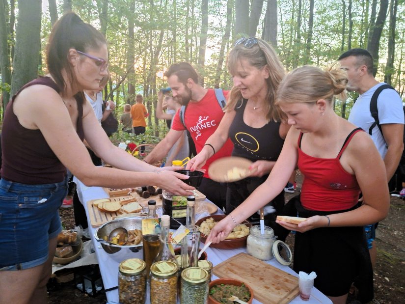 Pohod k Črlenom fratru na Gradišču: Čekaju vas srednjovjekovne delicije, vitezovi i dame