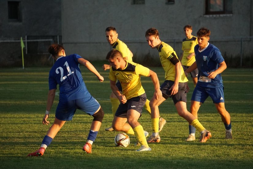 FOTO Zadrugar preokretom do pobjede na gostovanju, Obreš svladao Mladost (VT)