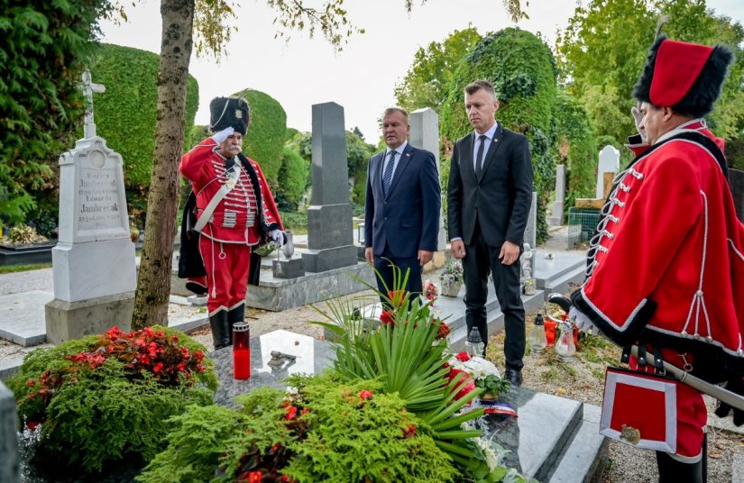 DAN ŽUPANIJE Odana počast pokojnom županu, zamjenicima, preminulim građanima i poginulim braniteljima