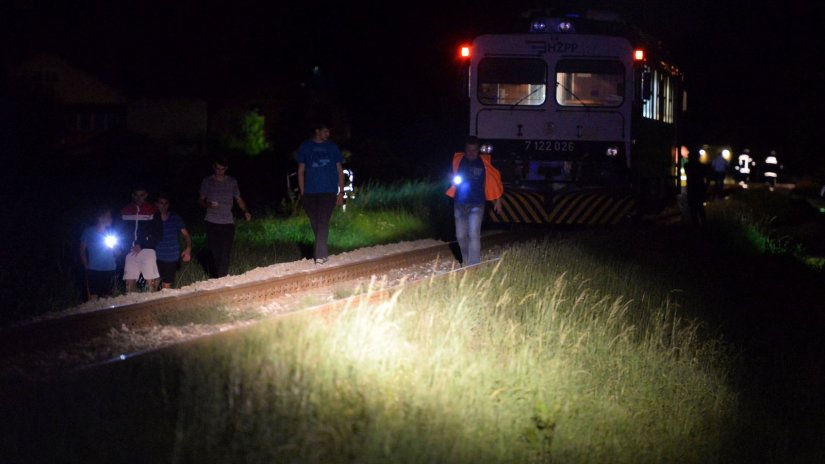 U naletu putničkog vlaka smrtno stradao nepoznati muškarac