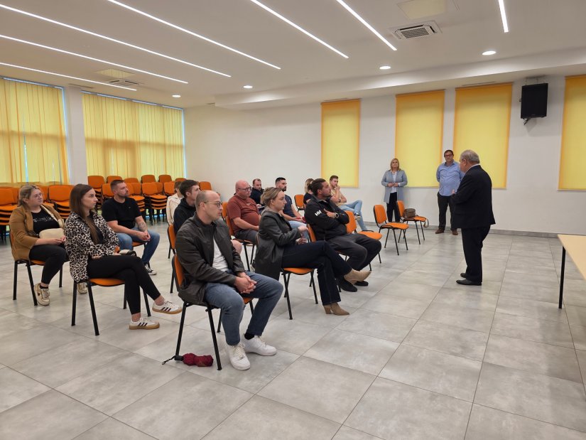 APN u Cestici održao prezentaciju POS programa