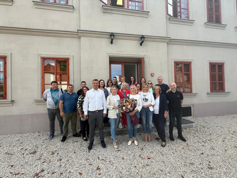 Ravnatelji osnovnih škola na sastanku u Petrijancu: &quot;Važna je suradnja lokalne zajednice sa školama&quot;