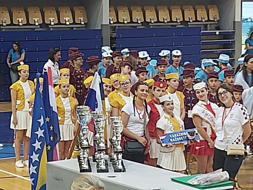 FOTO Varaždinske mažoretkinje nastupile na Europskom prvenstvu u Sarajevu