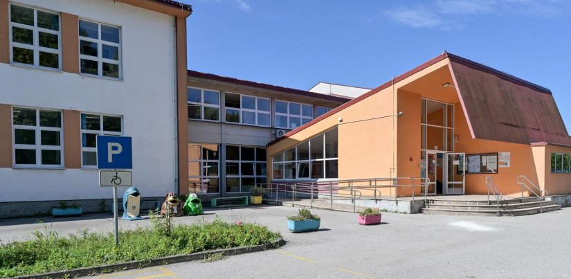 Učenik udario drugog koji je završio u bolnici s potresom mozga?!
