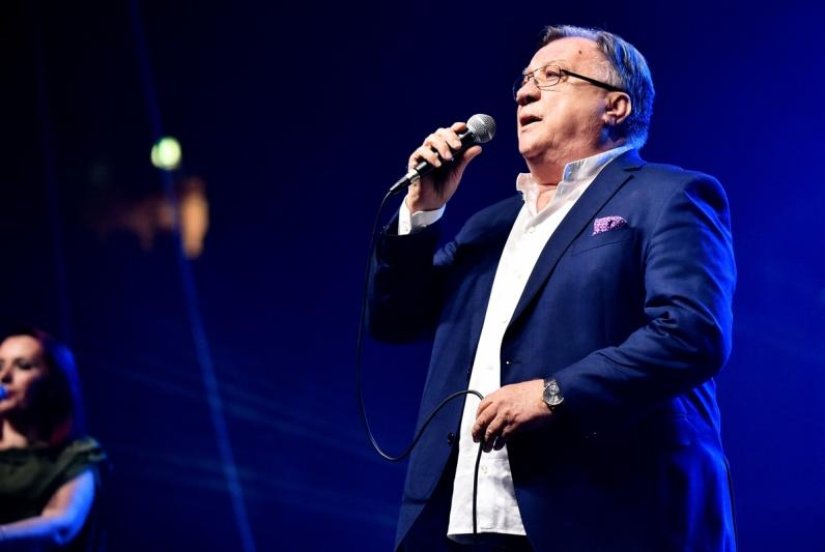Preminuo je legendarni Halid Bešlić