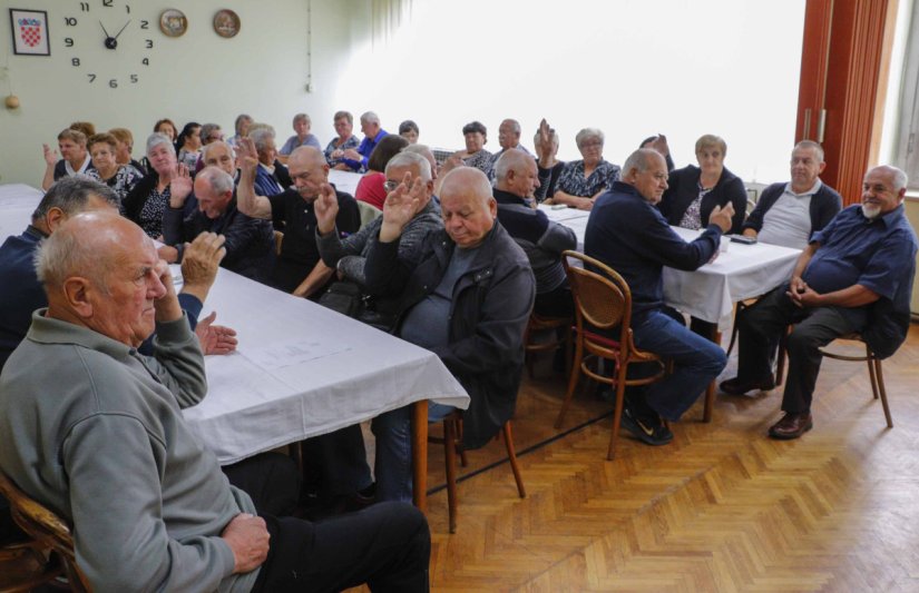 IVANEC Umirovljenici, do 30. studenog podnesite zahtjev za božićnicu