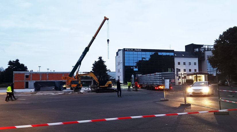 Stižu glavni konstrukcijski elementi za zatvorenu dvoranu za tenis