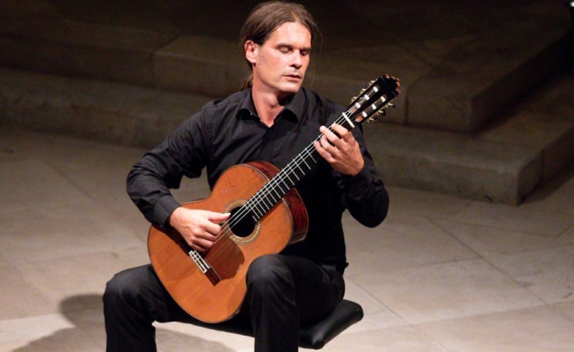 Gitarski recital Krešimira Bedeka u Glazbenoj školi u Varaždinu