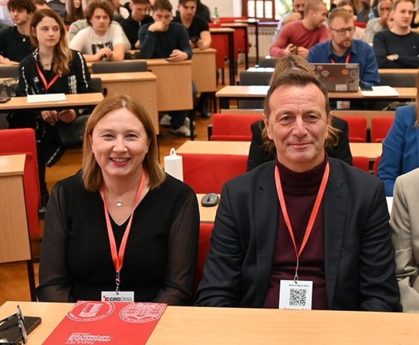 Gradonačelnik Bosilj čestitao dekanici Fakulteta organizacije i informatike