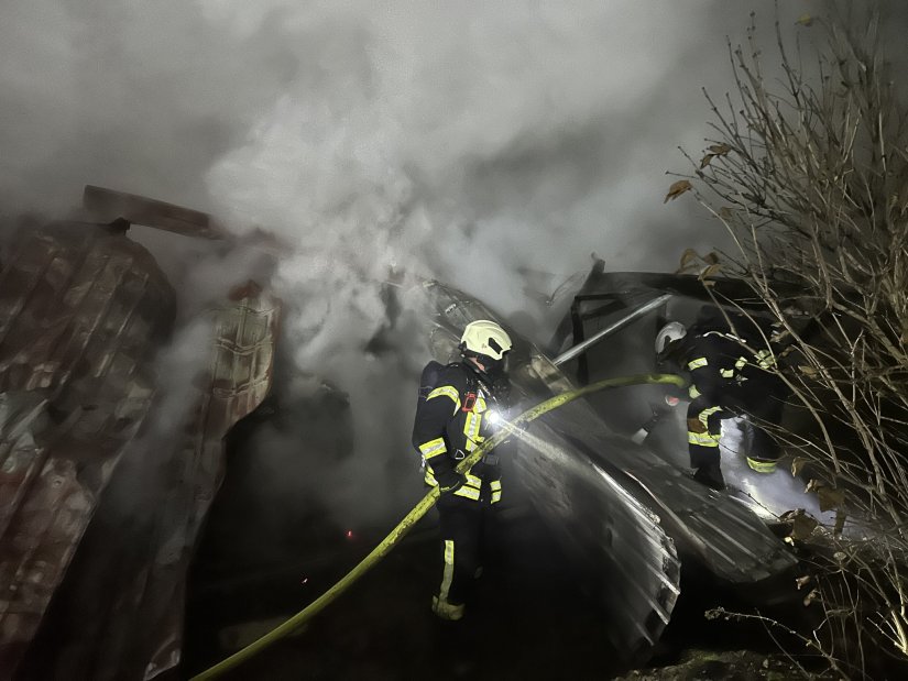 Kneginečki vatrogasci jutros gasili požar na vrtnoj kući