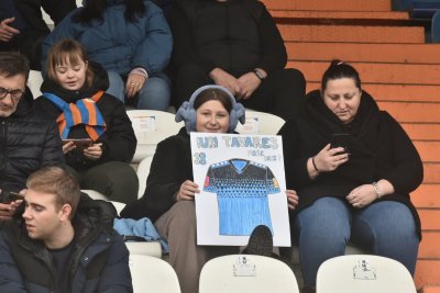 FOTO Na Gradskom stadionu, po magli, igraju Varaždin i Lokomotiva