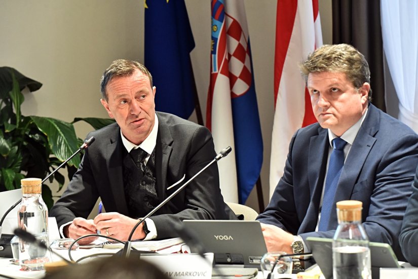 Bosilj: Polupodzemni spremnici nisu o&scaron;tetili nikoga, prožvakana je to tema