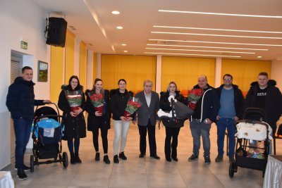 Općina Cestica bogatija je za 16 stanovnika, novorođene djece