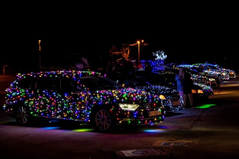 Božićno ukra&scaron;eni automobili stižu u Varaždin i Novi Marof