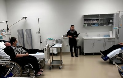 Koncert u dnevnoj onkolo&scaron;koj bolnici donio poseban ugođaj pacijentima i djelatnicima