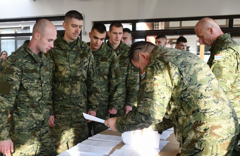 MORH poslao prve pozive na zdravstvene preglede budućih ročnika