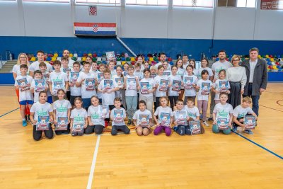 FOTO Dodjelom diploma zavr&scaron;io 10. Zimski sportski vi&scaron;eboj u Varaždinu