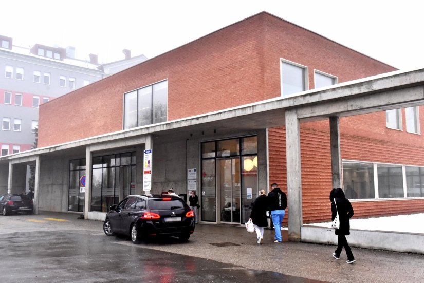 UPUTNICE ZA HITNU "Hitna uputnica često je jedini realno dostupan put do potrebne skrbi"