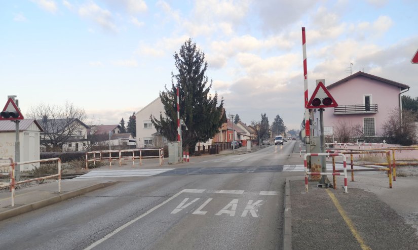 U srijedu akcija "Vlak je uvijek brži", prijelaze će nadzirati i dronovi